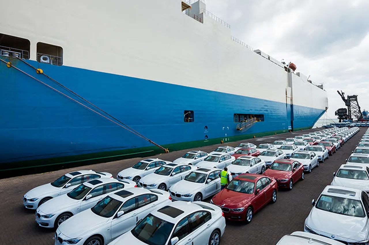 بلاتکلیفی دستور اصلاح تامین ارز از «صادرات خود» شکست رویه رانتی، این بار در حوزه واردات خودرو