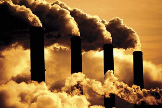 مصرف بالای سوخت‌های فسیلی و افزایش آلاینده‌های هوا