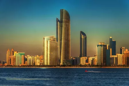 امارات متحده عربی؛ پیشرفت در جهانی چندپاره